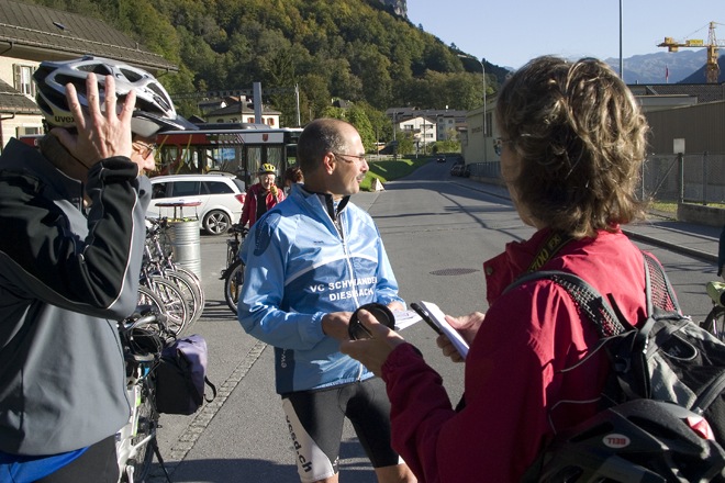 Kurt Reifler und die sportlichen Journis der Südostschweiz